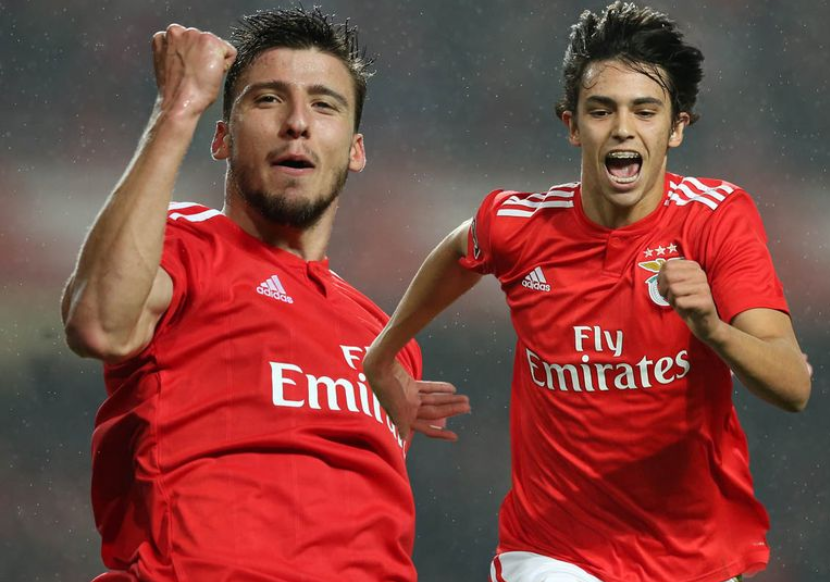 本菲卡欧冠征途：绝境中绽放的逆袭之花